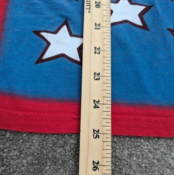 DC Comic red Wonder Woman Tshirt size Large - Picture 5 of 6